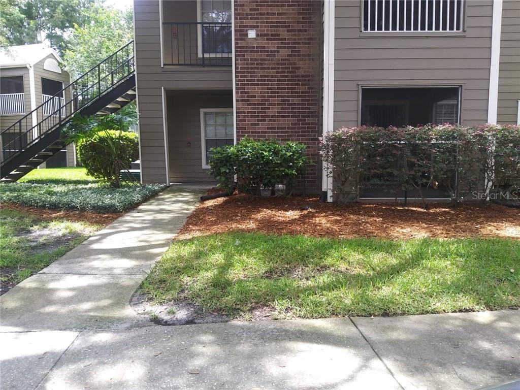 5040 Park Central Dr. #2011, Orlando, FL 32839