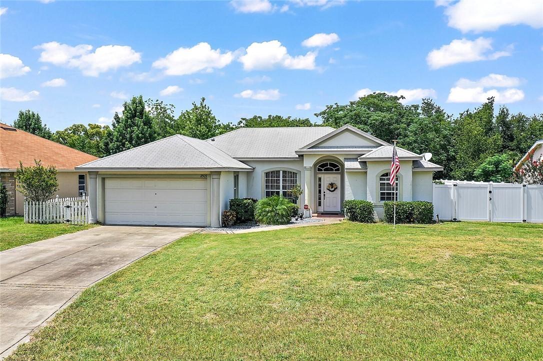 2509 Carmel Ln., Eustis, FL 32726