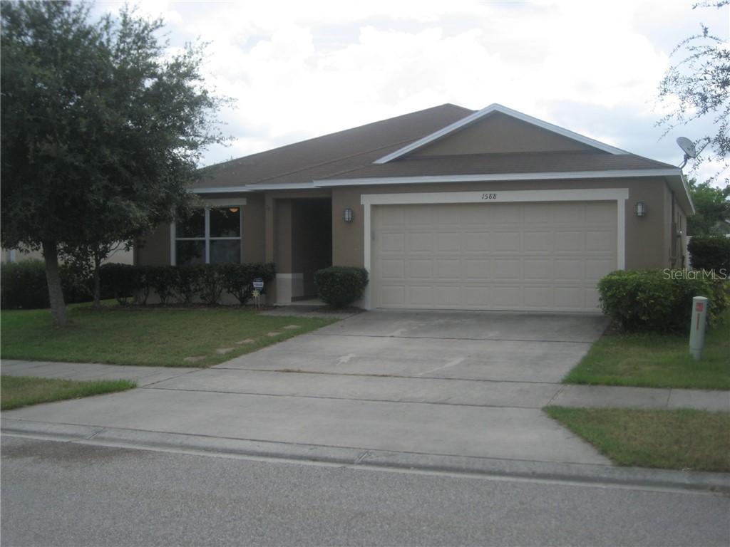 1588 Strathmore Cir., Mount Dora, FL 32757