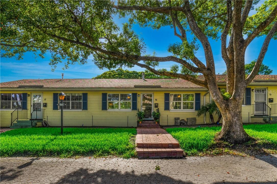 350 Liberty Ave. #16, Mount Dora, FL 32757