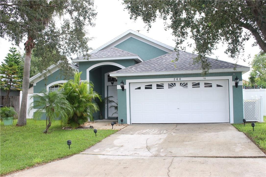 260 Sir Phillips Dr., Davenport, FL 33837