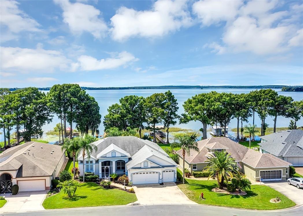 6378 Sailboat Ave., Tavares, FL 32778