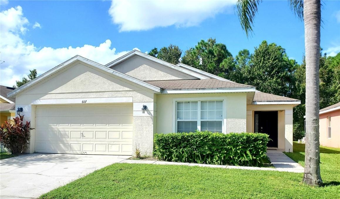 607 Sandy Ridge Dr., Davenport, FL 33896