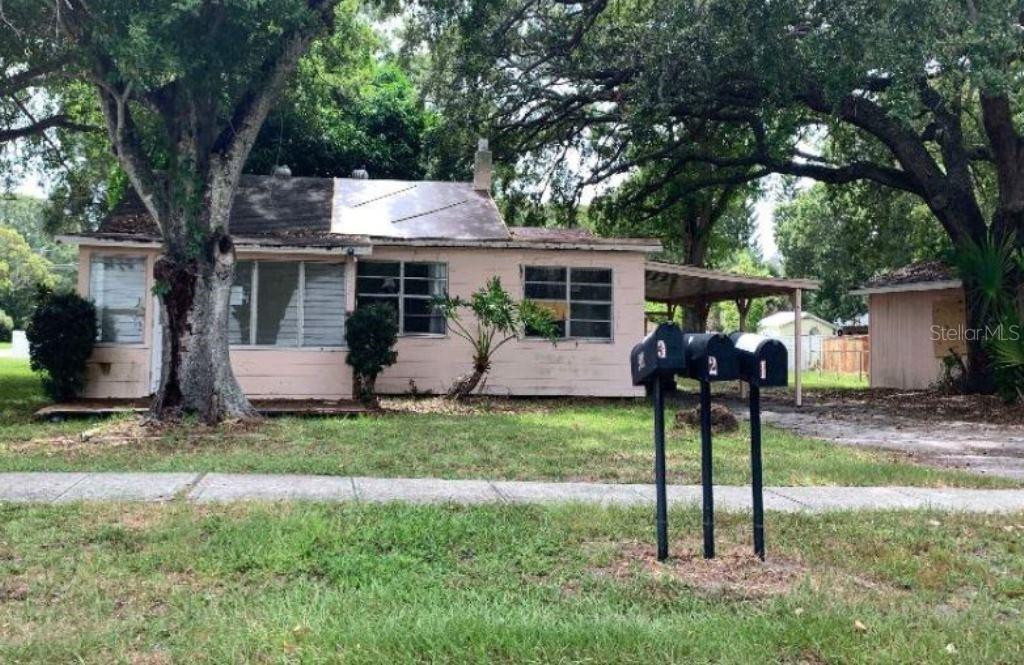 901 10th St., Largo, FL 33770