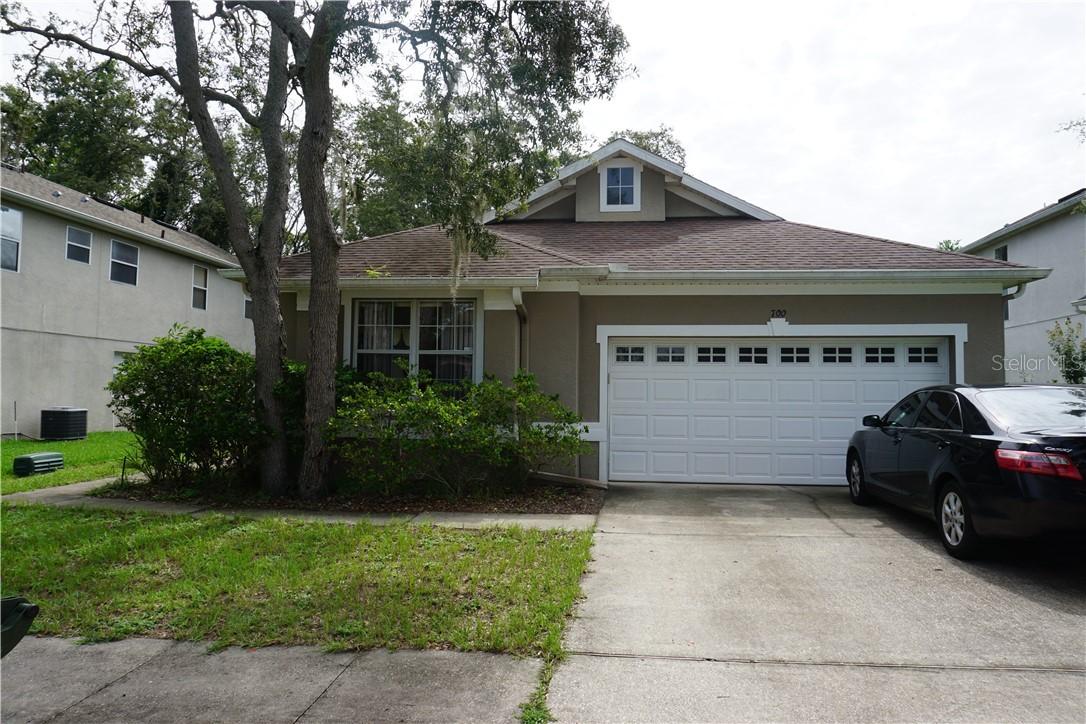 700 Neumann Village Ct., Ocoee, FL 34761