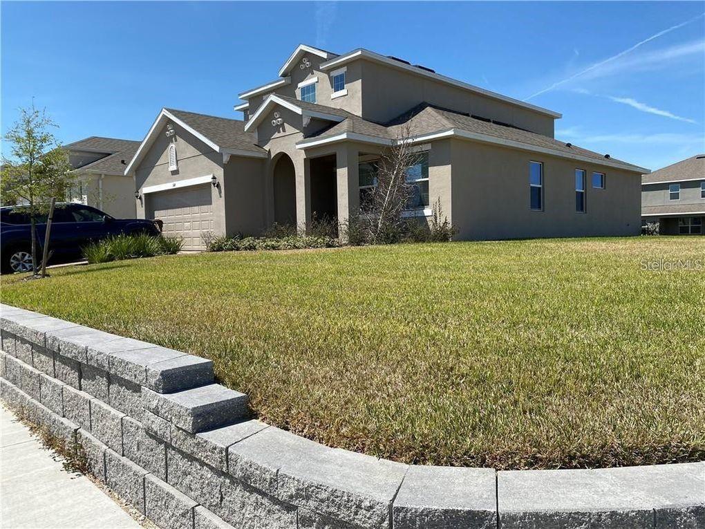 564 Sapphire Dr., Davenport, FL 33837