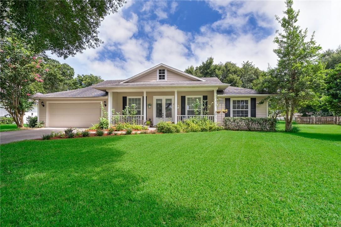 815 Club Hills Dr., Eustis, FL 32726