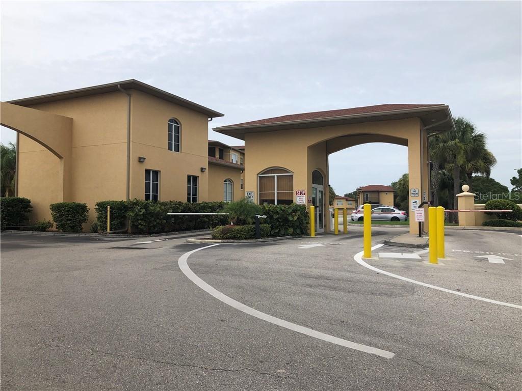 4327 Bayside Village Dr. #201, Tampa, FL 33615