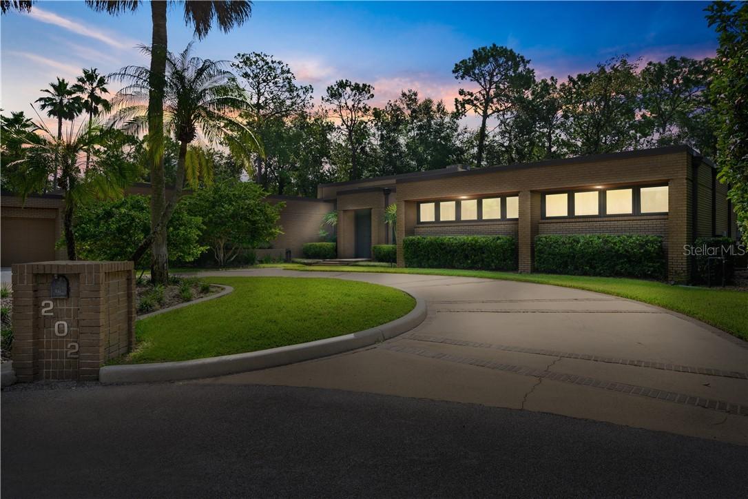 202 Red Bud Ln., Longwood, FL 32779