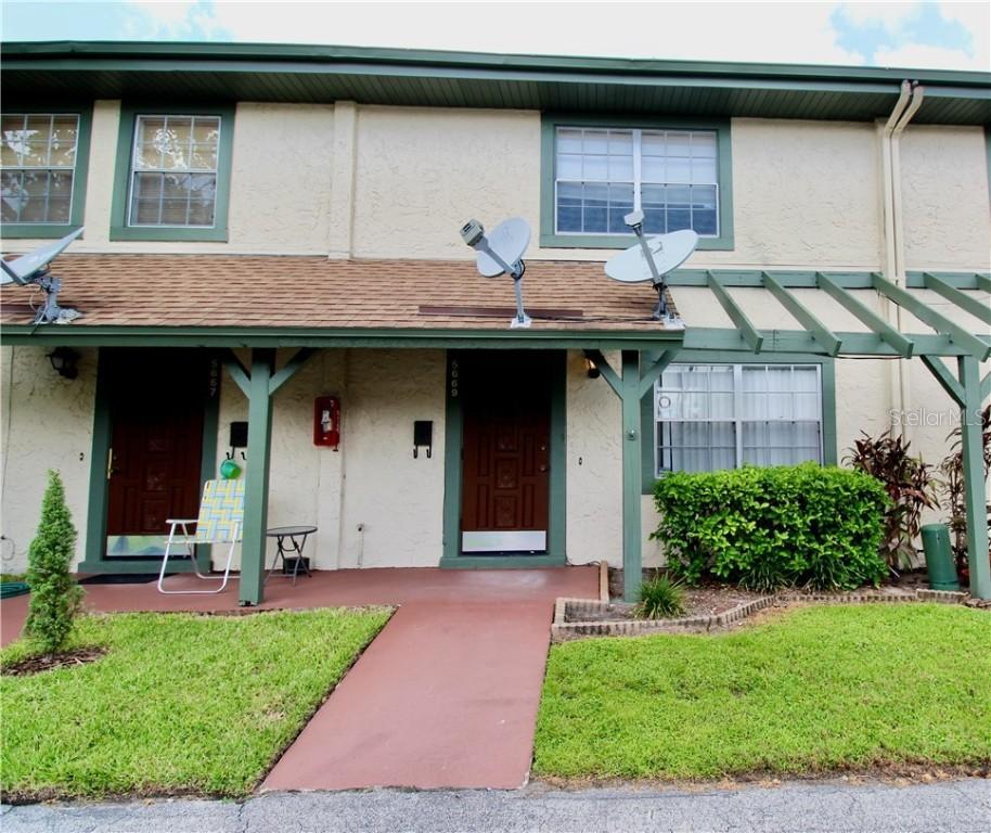 5669 Royal Pine Blvd. #32, Orlando, FL 32807