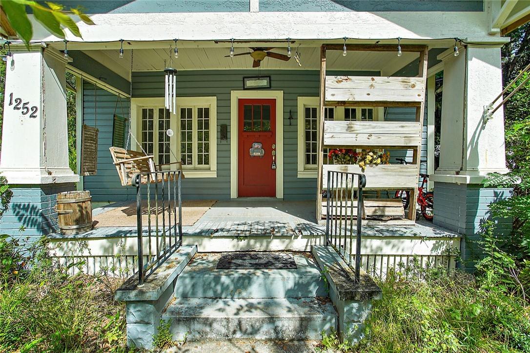 1252 N Alexander St., Mount Dora, FL 32757
