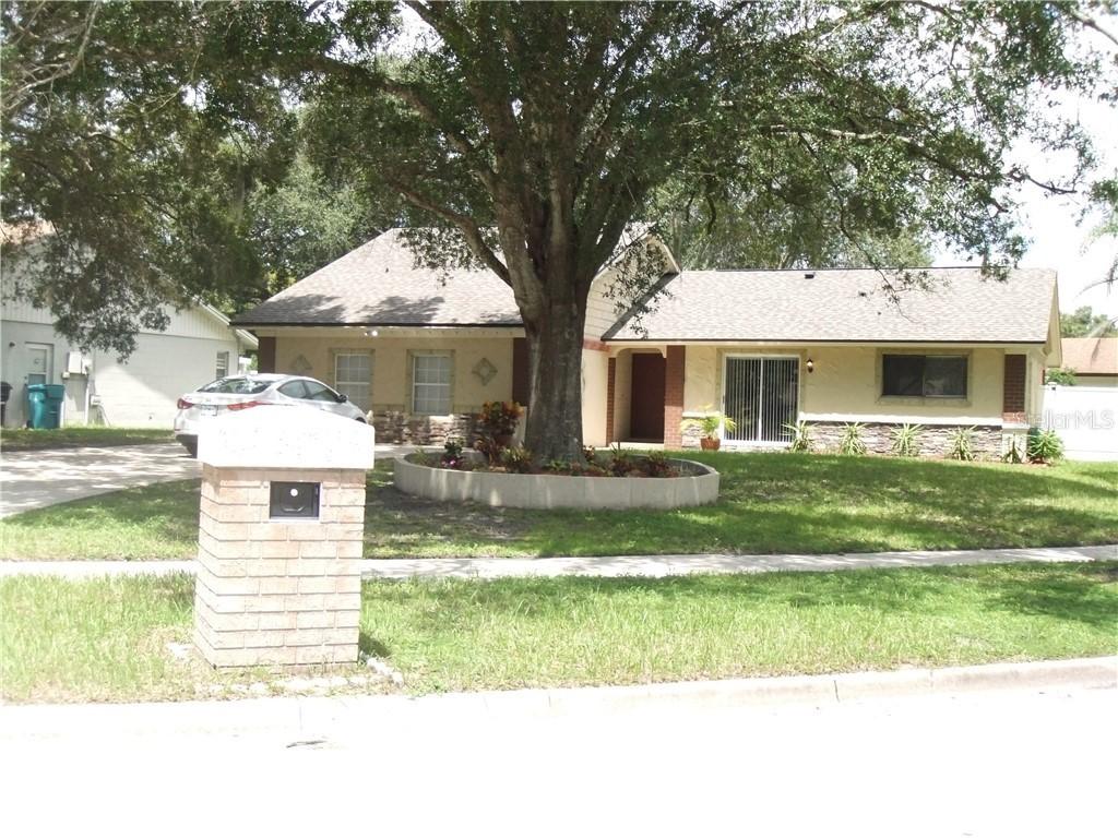 704 Wavecrest Dr., Orlando, FL 32807