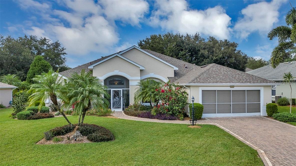 3253 Saratoga Dr., Tavares, FL 32778