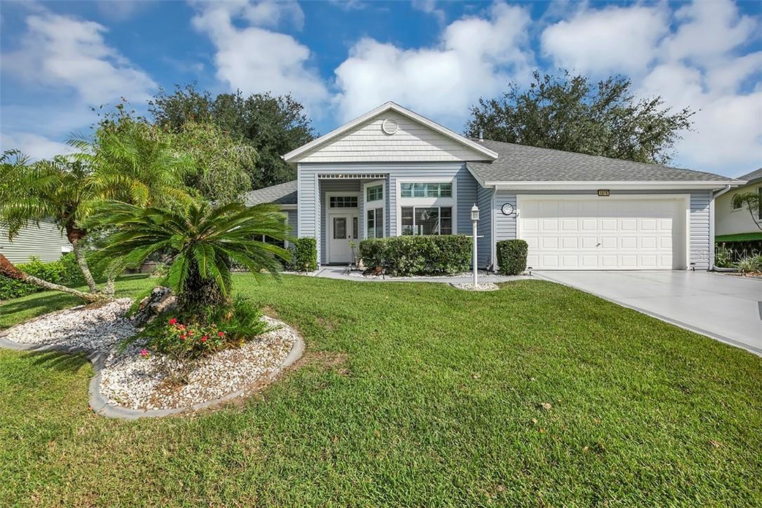 5676 Freeport Dr., Tavares, FL 32778