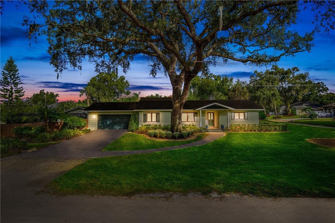 307 W 4th Ave., Windermere, FL 34786
