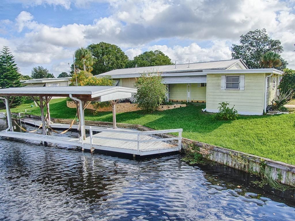 917 Southland Dr., Tavares, FL 32778
