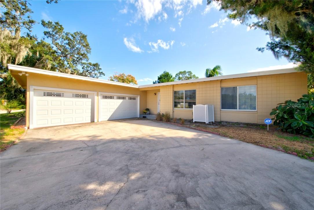 1305 Golfview Dr., Titusville, FL 32780