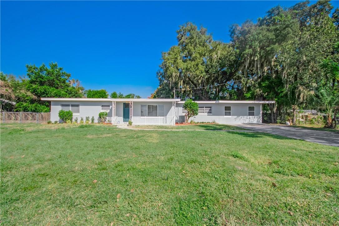 1207 Osceola Ave., Tavares, FL 32778