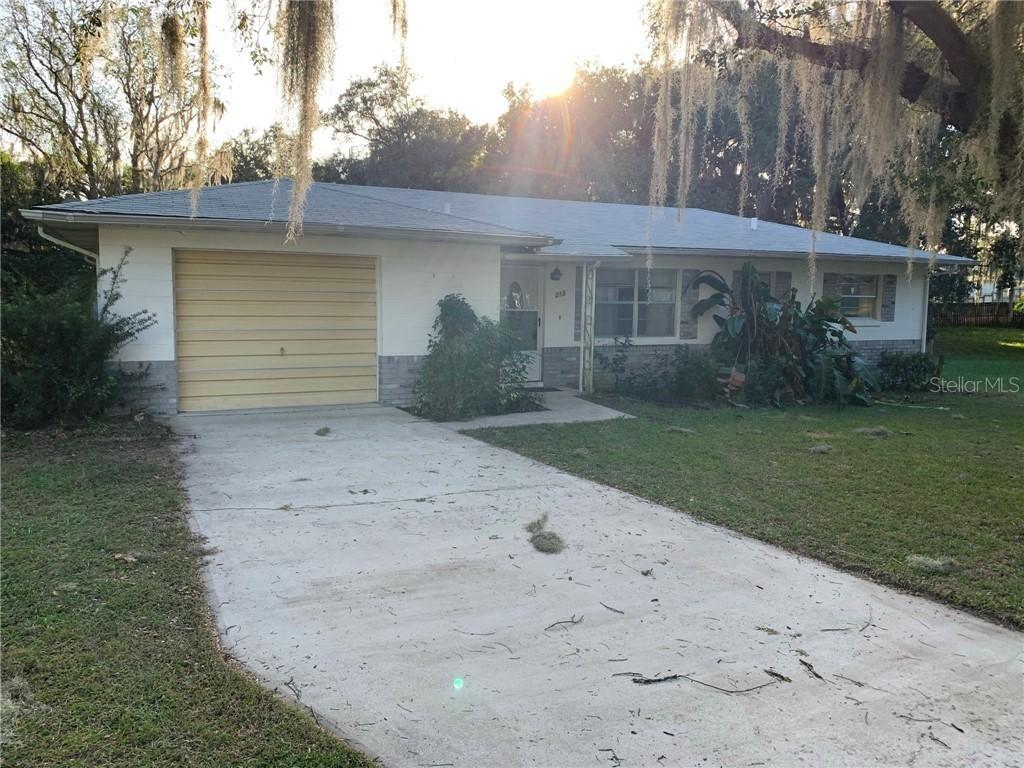 213 S Glenn St., Leesburg, FL 34748