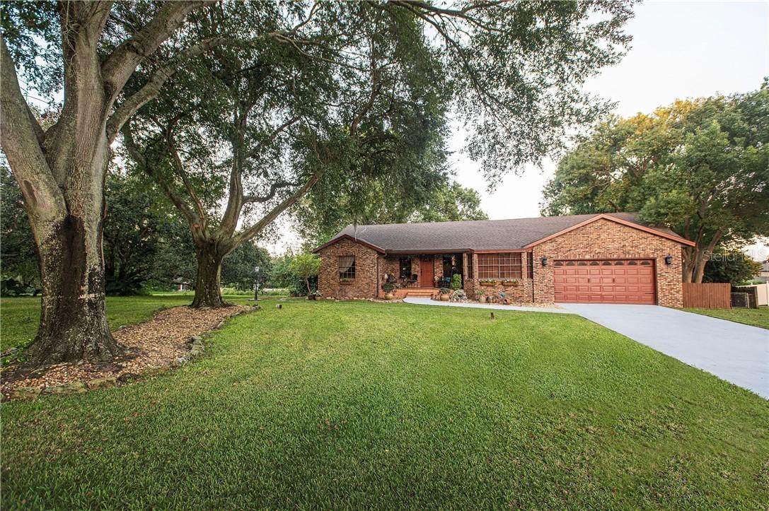 11924 Burton St., Clermont, FL 34711