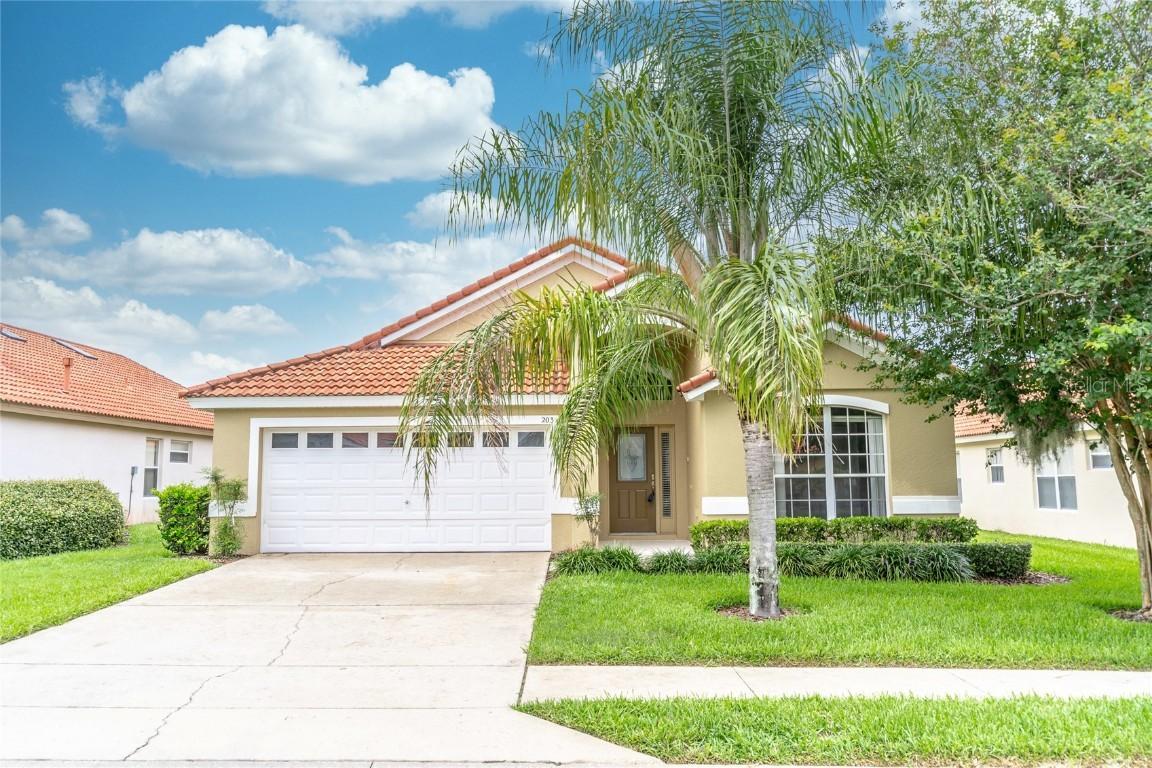 203 Saragossa Ave., Davenport, FL 33897