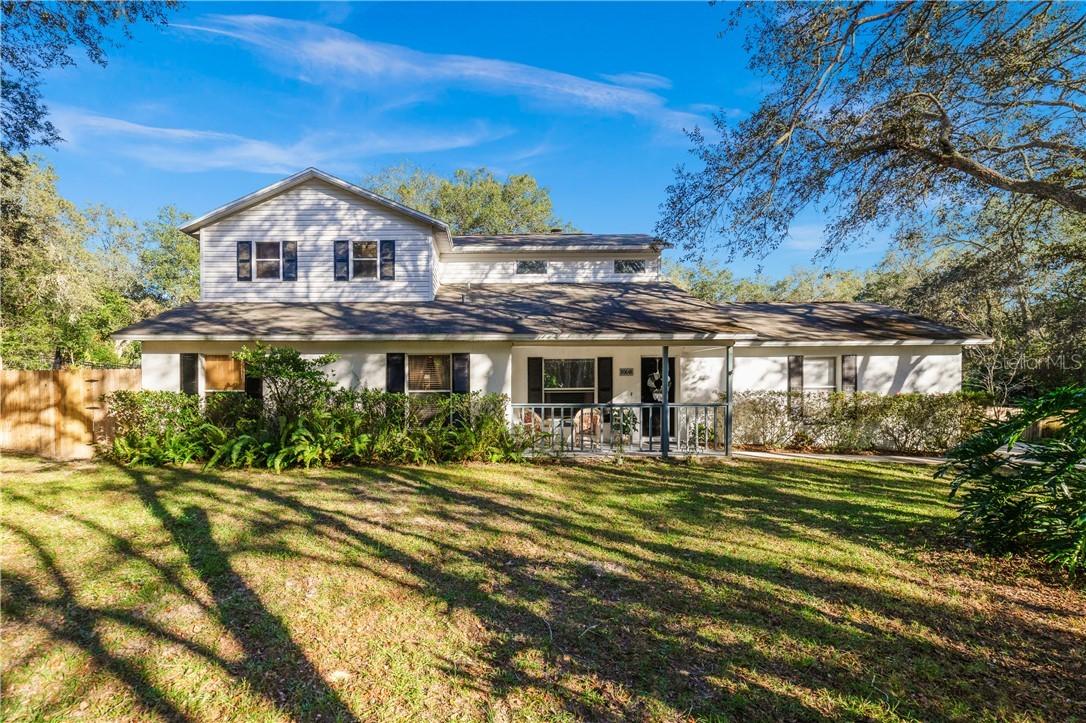 30648 Edgewood St., Sorrento, FL 32776