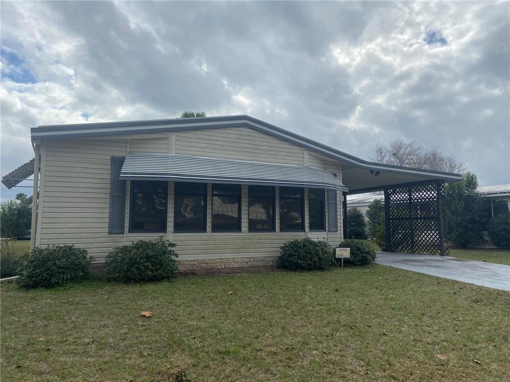 1568 Nassau Cir., Tavares, FL 32778