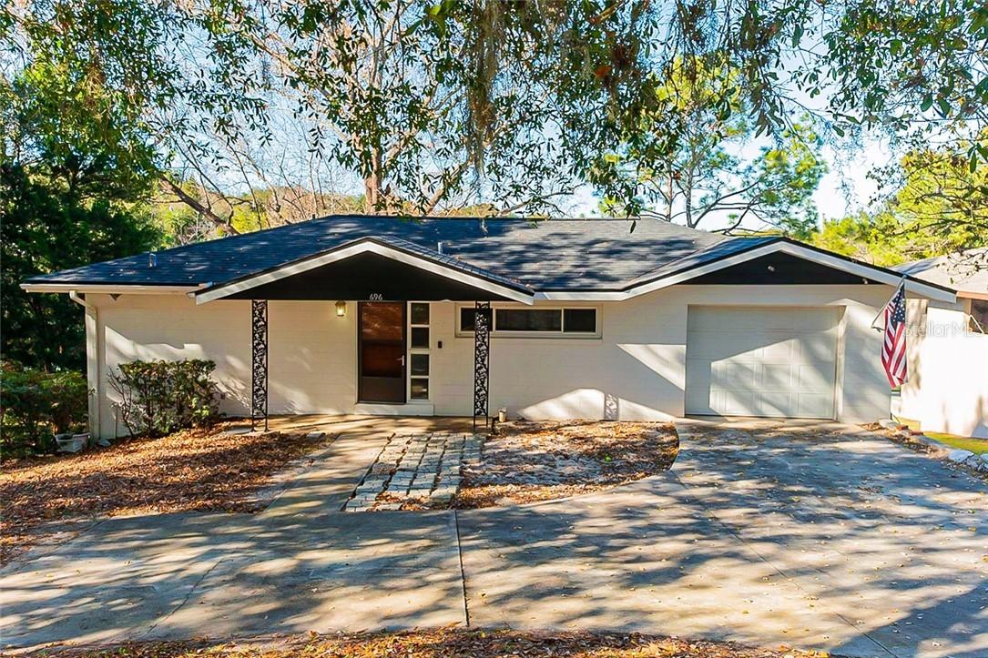 696 Shady Nook Dr Dr., Clermont, FL 34711