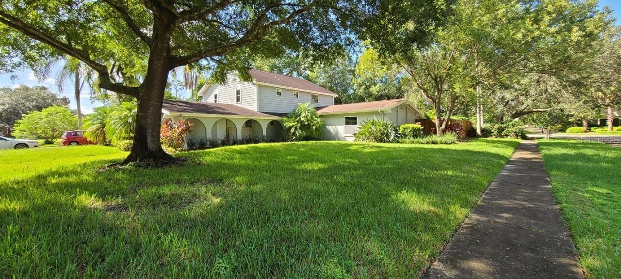 13311 Golf Crest Cir., Tampa, FL 33618