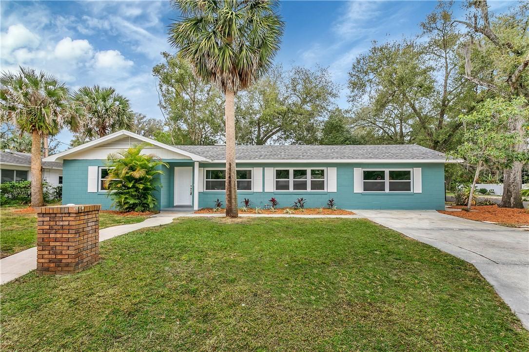 219 N Rossiter St., Mount Dora, FL 32757