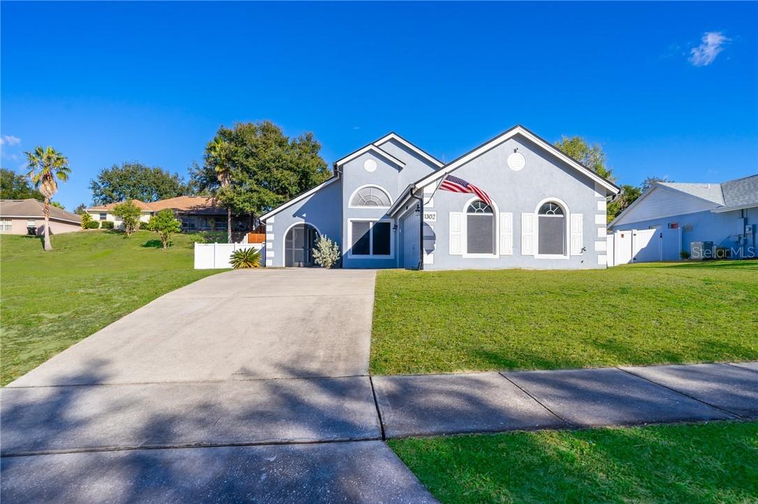 1302 N Jacks Lake Rd., Clermont, FL 34711