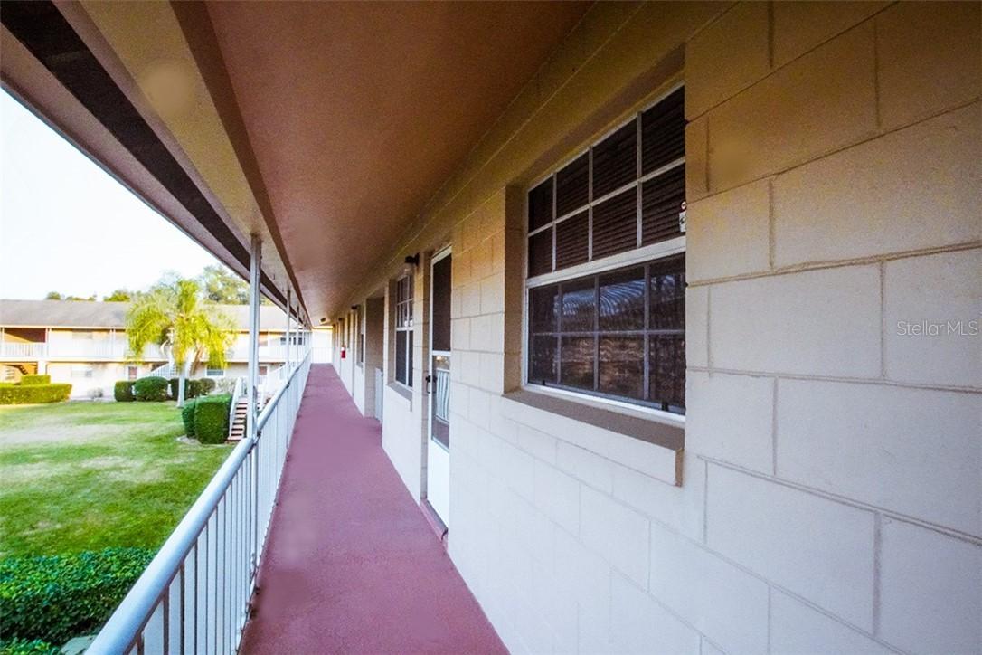1100 E Caroline St. #216, Tavares, FL 32778