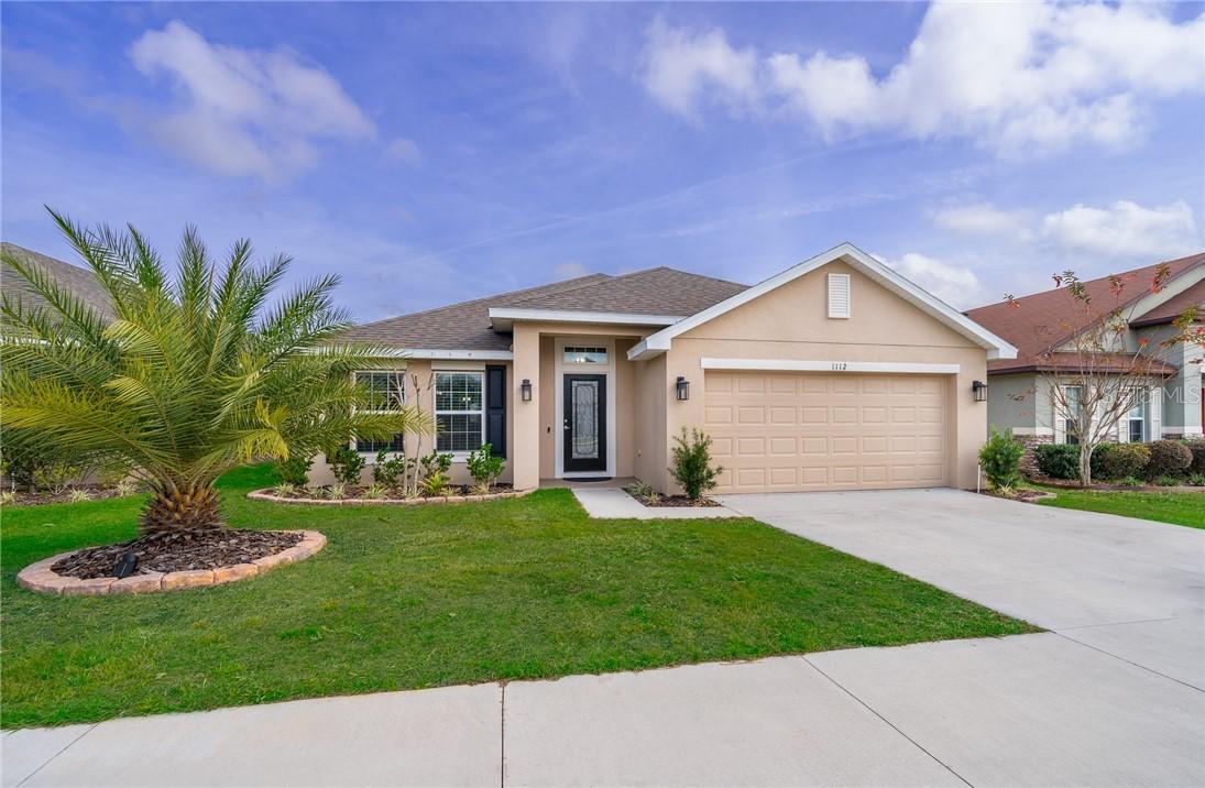 1112 Kellogg Dr., Tavares, FL 32778