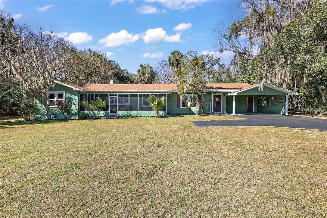 6792 Sunnyside Dr., Leesburg, FL 34748