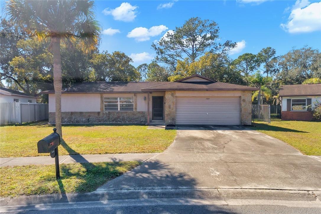 1404 Myrna Ln., Kissimmee, FL 34744