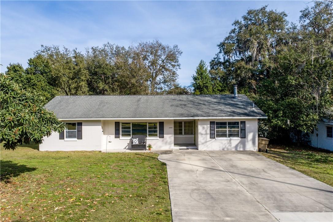 2909 Pinetree Rd., Eustis, FL 32726