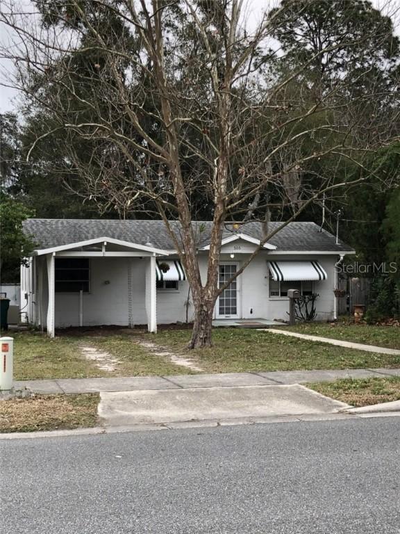 516 N Disston Ave., Tavares, FL 32778