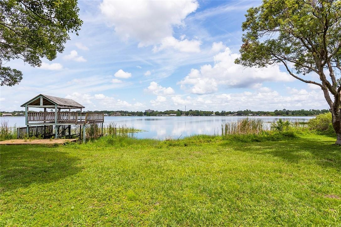 413 Prairie Lake Dr., Fern Park, FL 32730