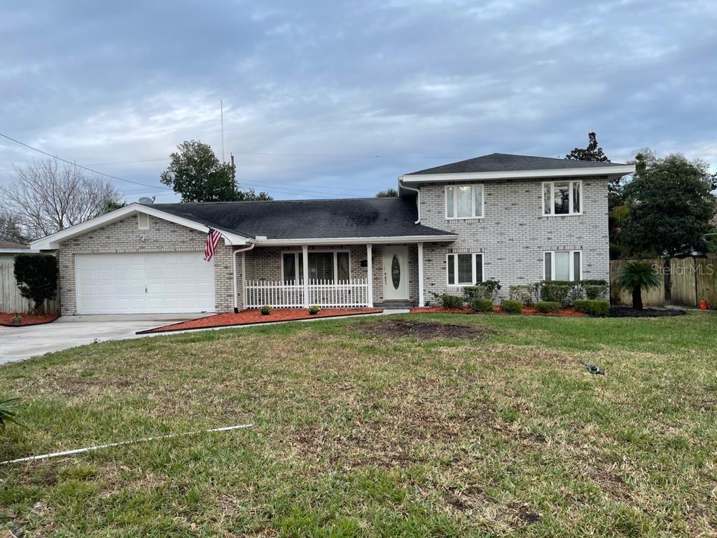 110 Oakridge Ln., Winter Haven, FL 33884