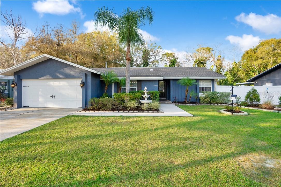 1967 Camelot Ct., Winter Haven, FL 33880
