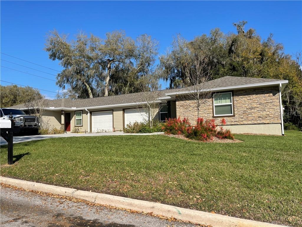 11 E Morningview Dr., Eustis, FL 32726