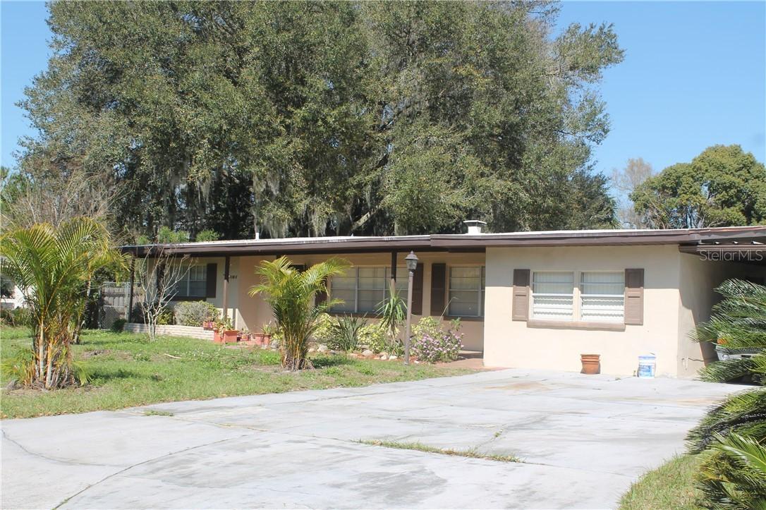 116 E Woodland Dr., Sanford, FL 32773