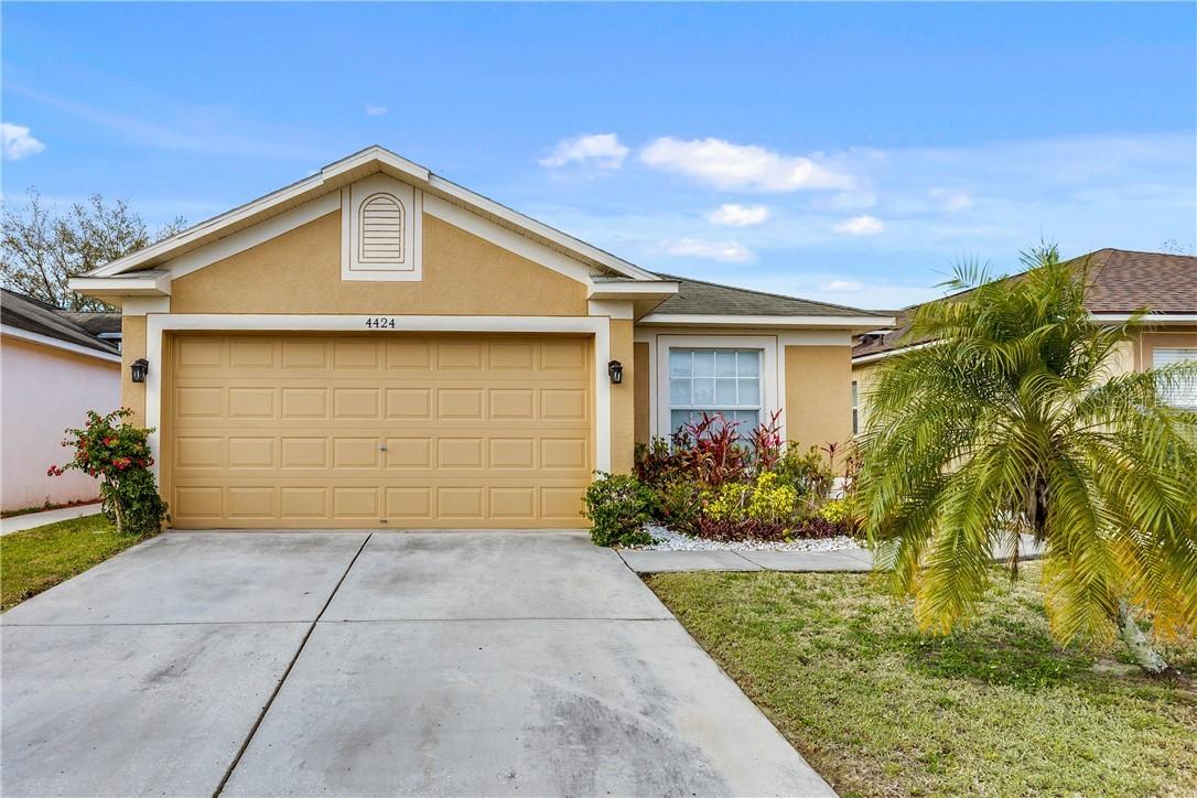 4424 Country Hills Blvd., Plant City, FL 33563
