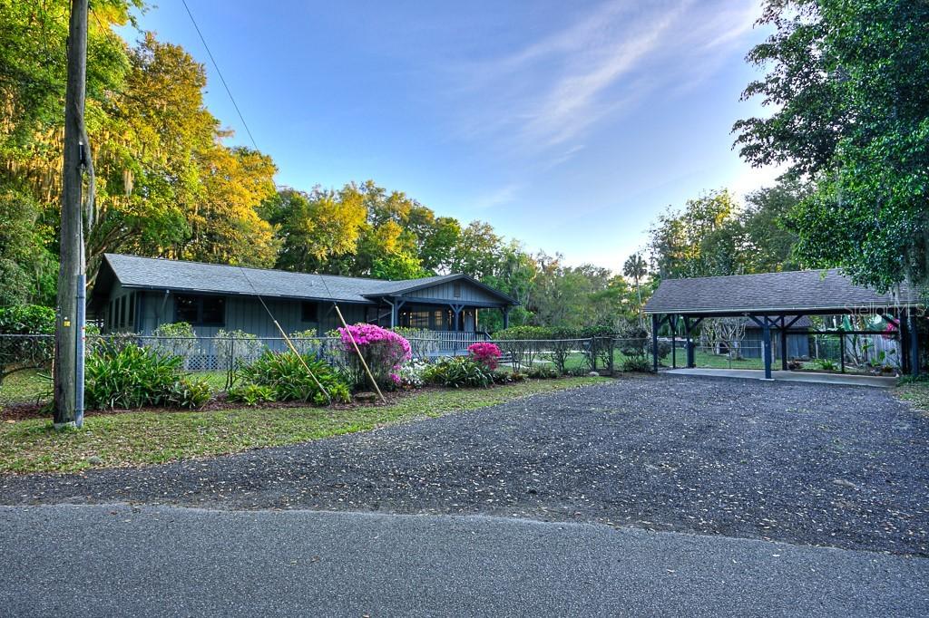 2033 Nancy Dr., Oviedo, FL 32765