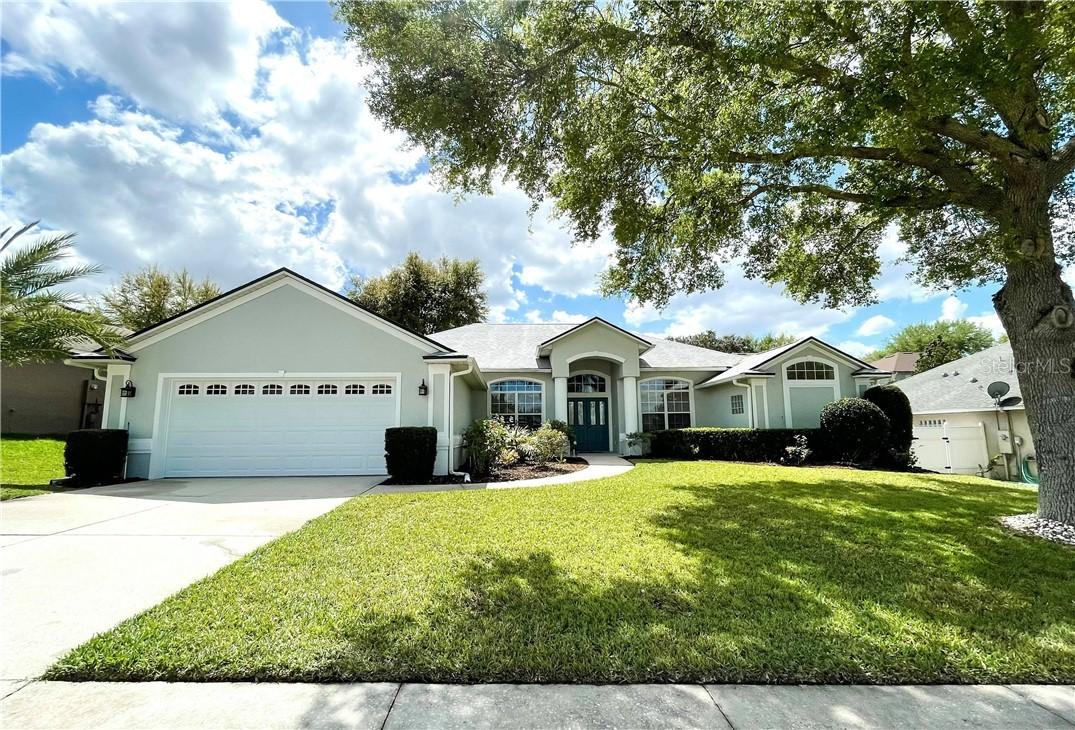 830 Princeton Dr., Clermont, FL 34711