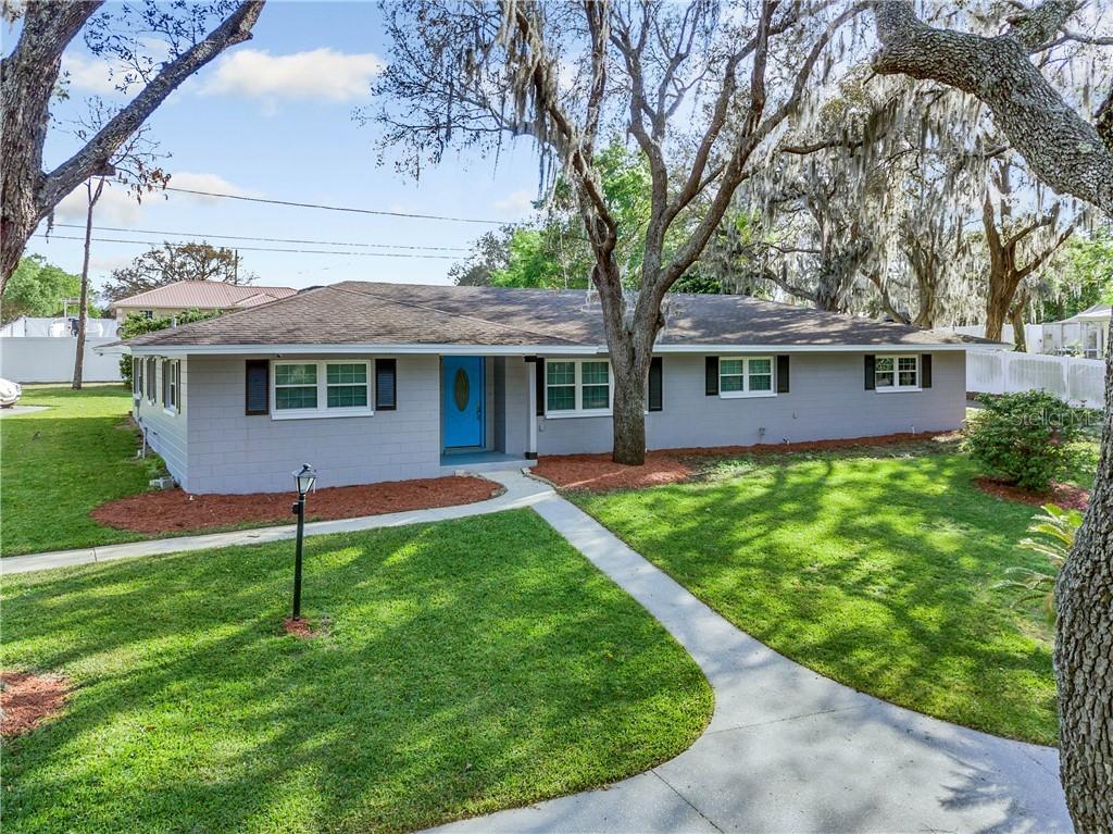 1 W Cypress St., Davenport, FL 33837