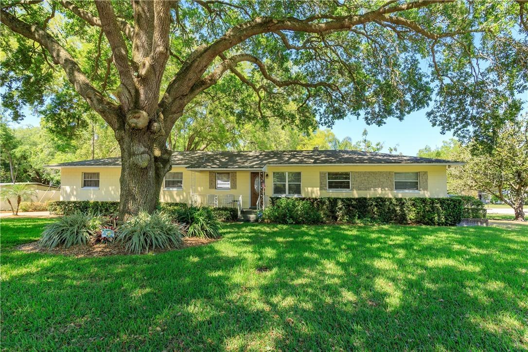 206 Virginia Dr., Winter Garden, FL 34787