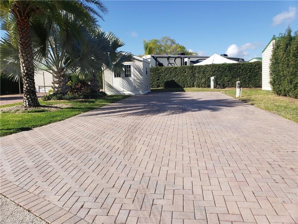 2517 Lemonwood Ave. #137, Clermont, FL 34714