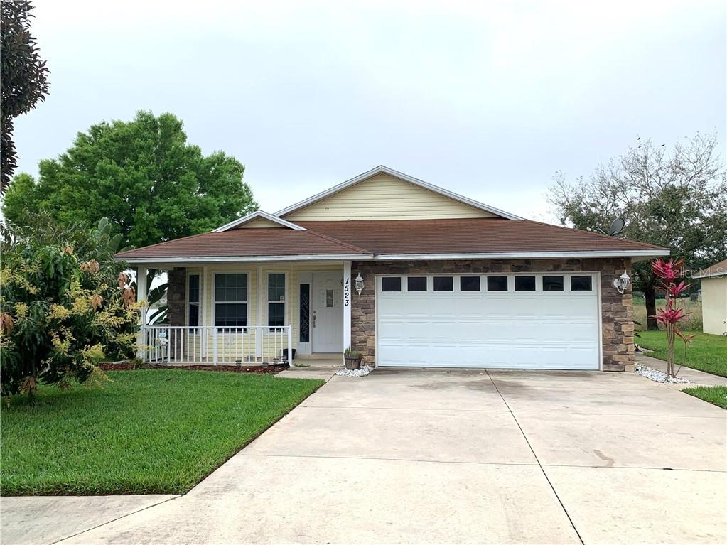 1523 Lake Villa Dr., Tavares, FL 32778