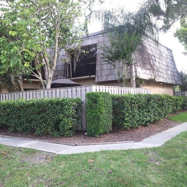 5252 Brook Ct. #240, Orlando, FL 32811